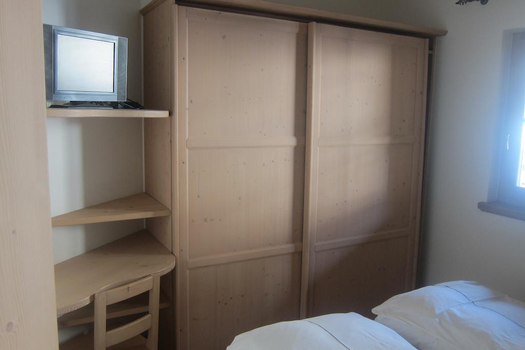 Chalet Rin da Pemont Livigno Ruang foto