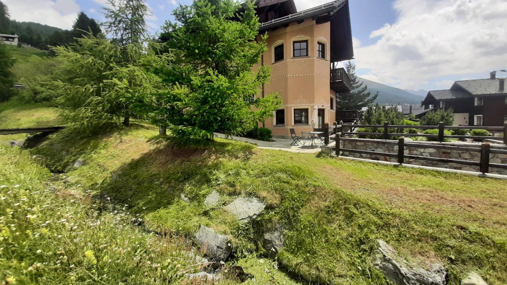 Chalet Rin da Pemont Livigno Bagian luar foto