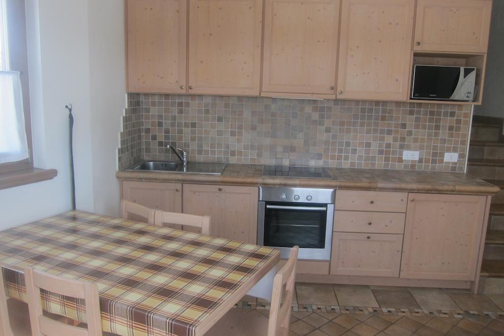 Chalet Rin da Pemont Livigno Ruang foto